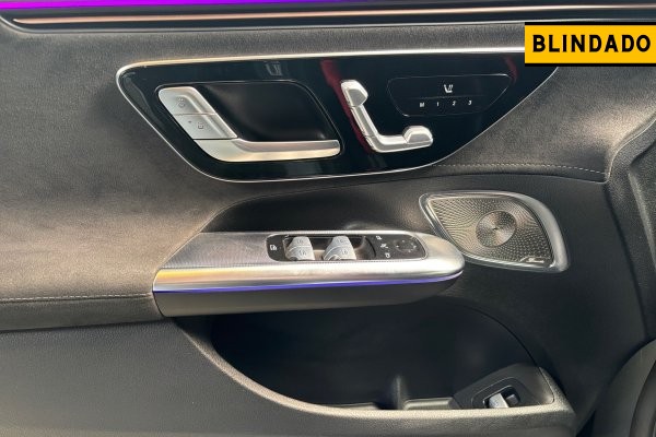 MERCEDES-BENZ EQE 300 89 KW ELÉTRICO AMG LINE 2023/2023